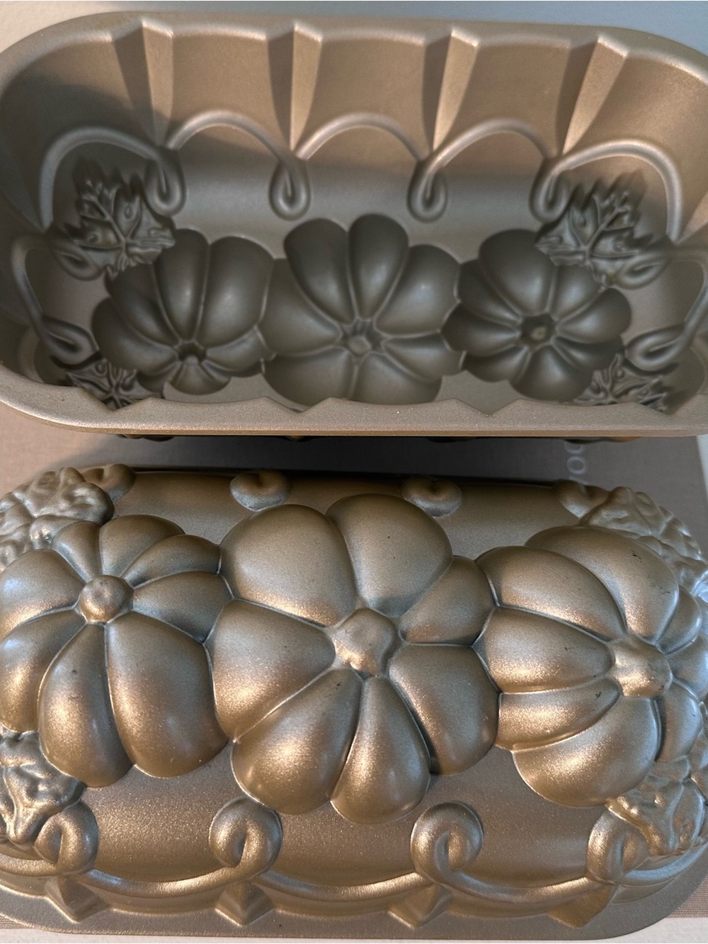 Nordic Ware Cast Aluminum Pumpkin Loaf Bread Pan 11” PAIR
